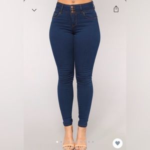 Back it up Booty lifting Jeans